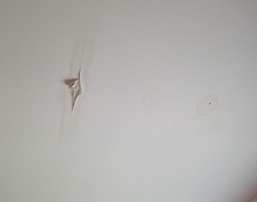How Much Does It Cost to Repair a Roof Leak?
