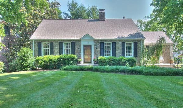 architectural asphalt shingle roof