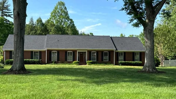architectural asphalt shingle roof