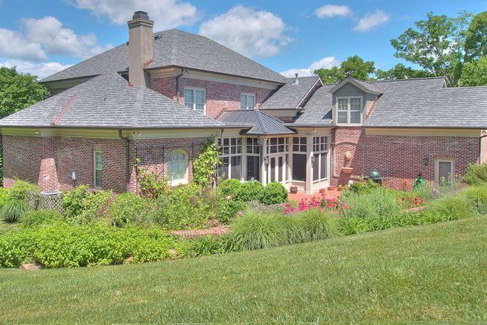 5 Things You Need to Consider Before You Replace Your Roof
