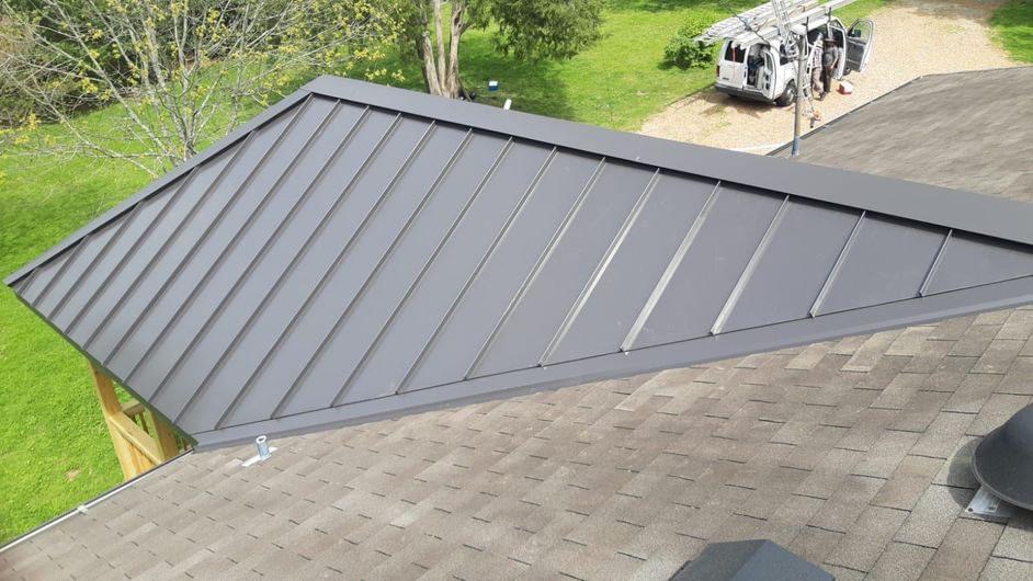 Can You Do a Metal Roof and Asphalt Shingle Roof Combination?