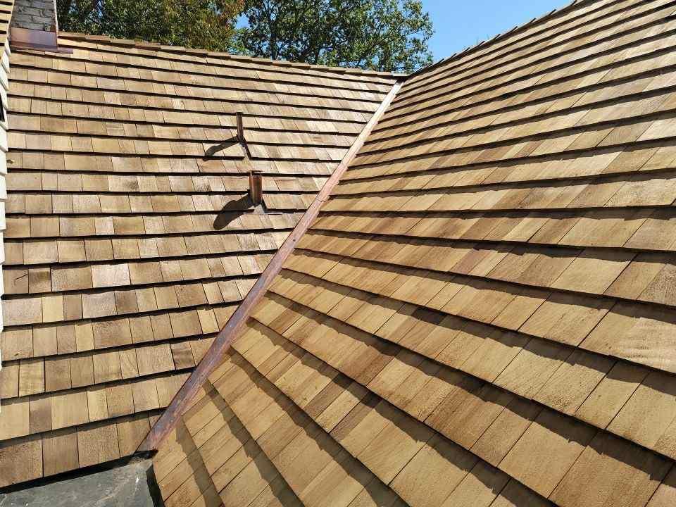 wood shingle roof